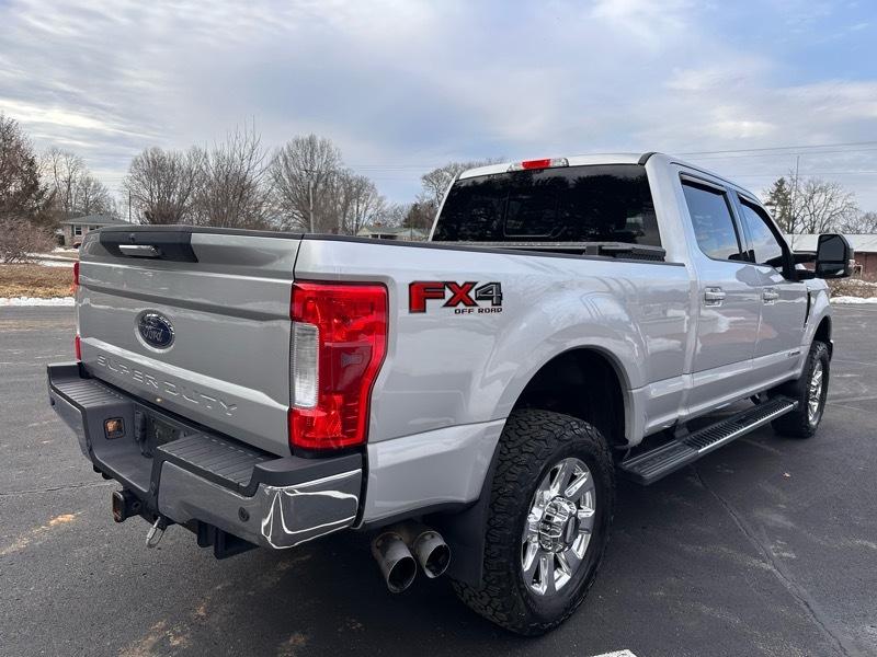Ford F-350 SD Lariat Crew Cab 4WD 2017