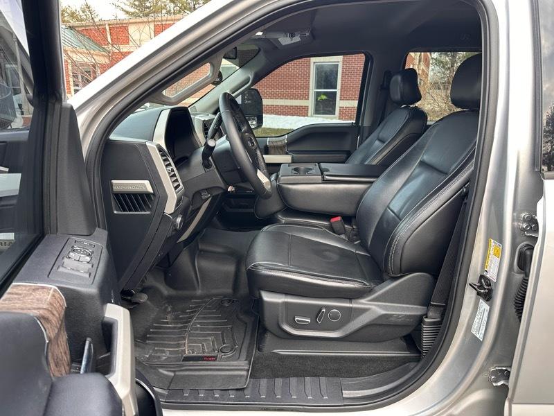 Ford F-350 SD Lariat Crew Cab 4WD 2017