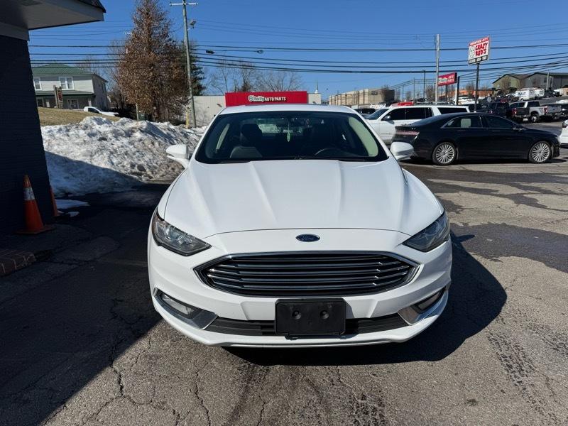 Ford Fusion Hybrid SE 2017