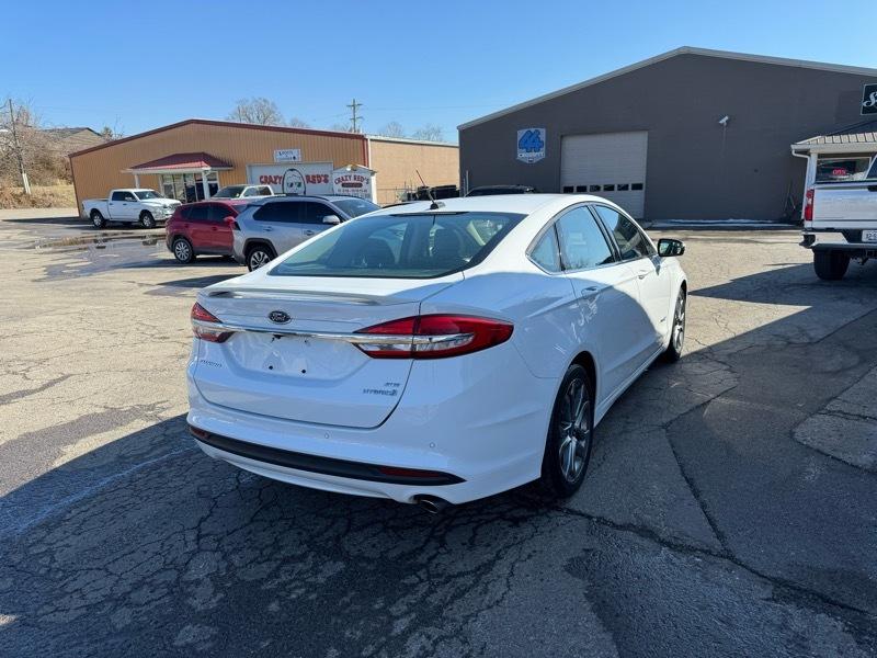 Ford Fusion Hybrid SE 2017