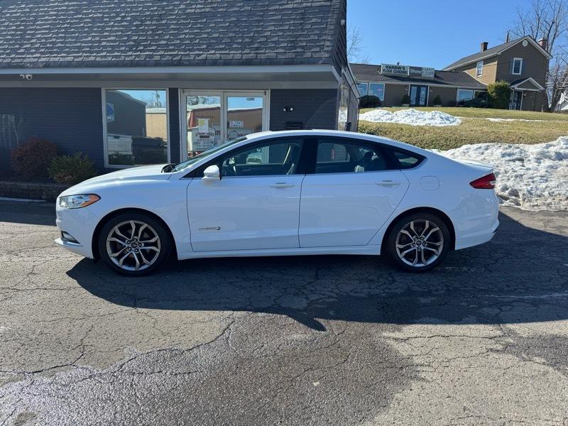 Ford Fusion Hybrid SE 2017