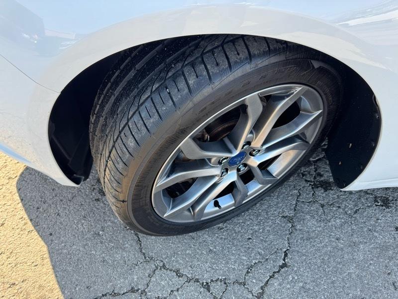 Ford Fusion Hybrid SE 2017