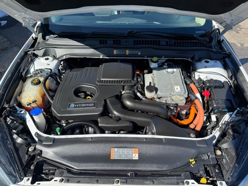 Ford Fusion Hybrid SE 2017