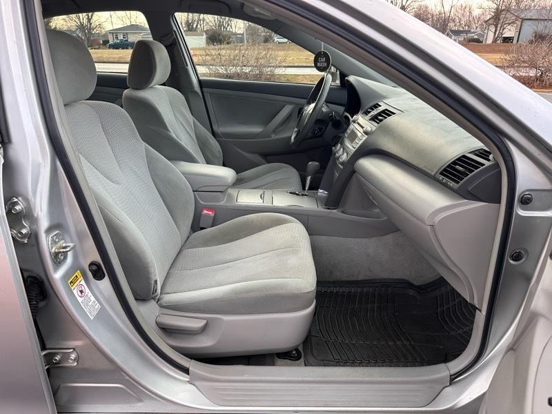 Toyota Camry LE 2010