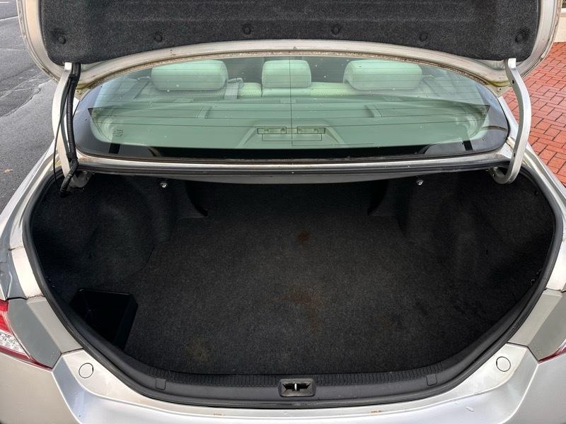 Toyota Camry LE 2010