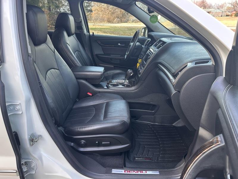 GMC Acadia Denali AWD 2015