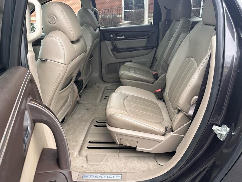 GMC Acadia Denali AWD 2015