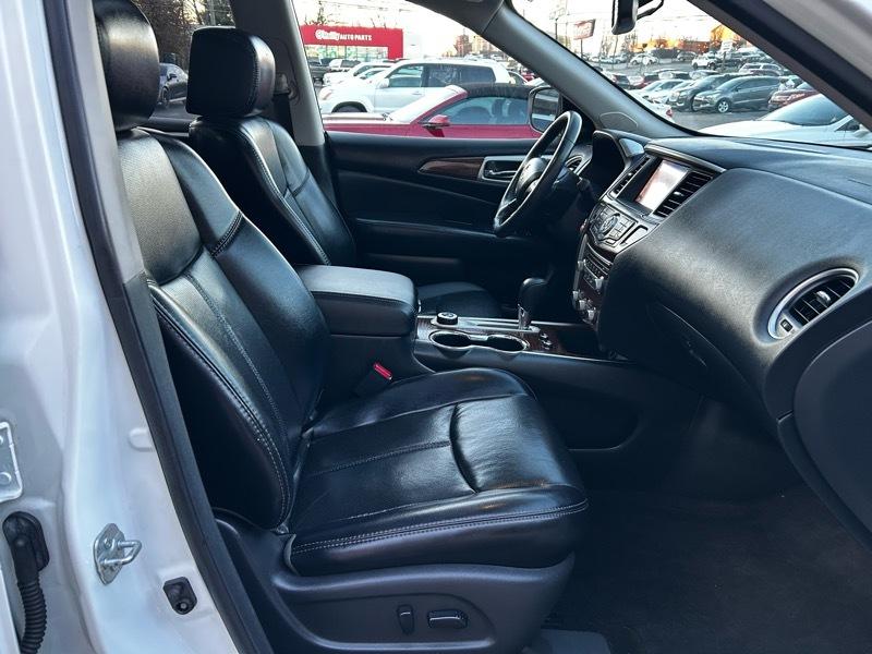 Nissan Pathfinder Platinum 4WD 2018