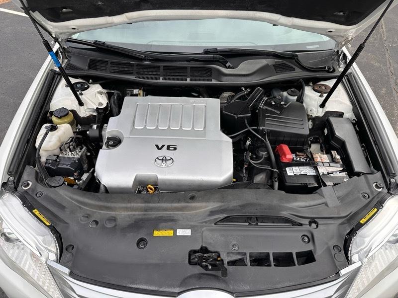 Toyota Avalon Limited 2011