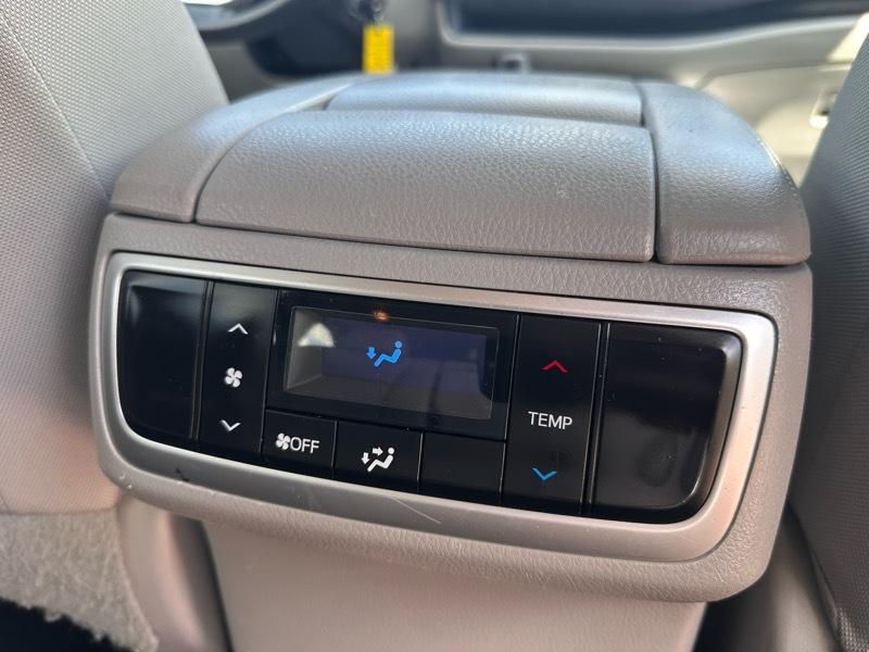 Toyota Highlander  2016