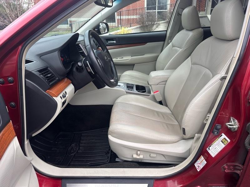 Subaru Outback 2.5i Limited 2014