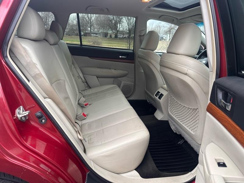 Subaru Outback 2.5i Limited 2014