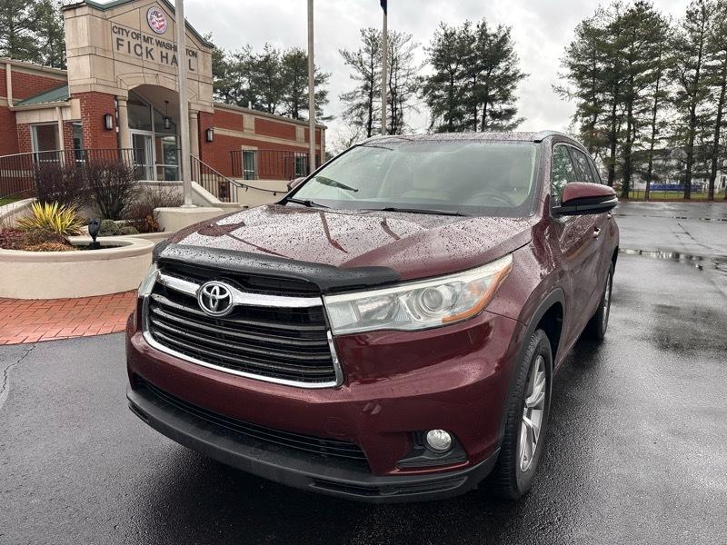 Toyota Highlander XLE FWD V6 2015