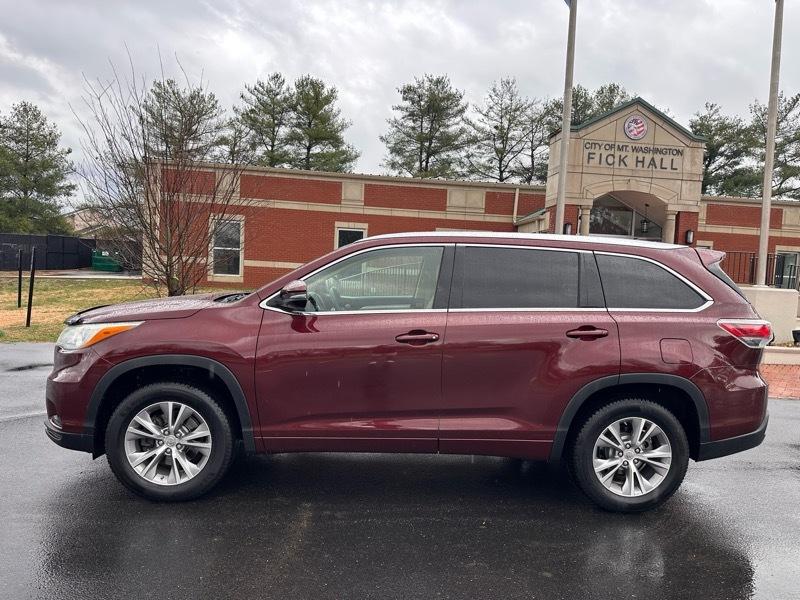 Toyota Highlander XLE FWD V6 2015