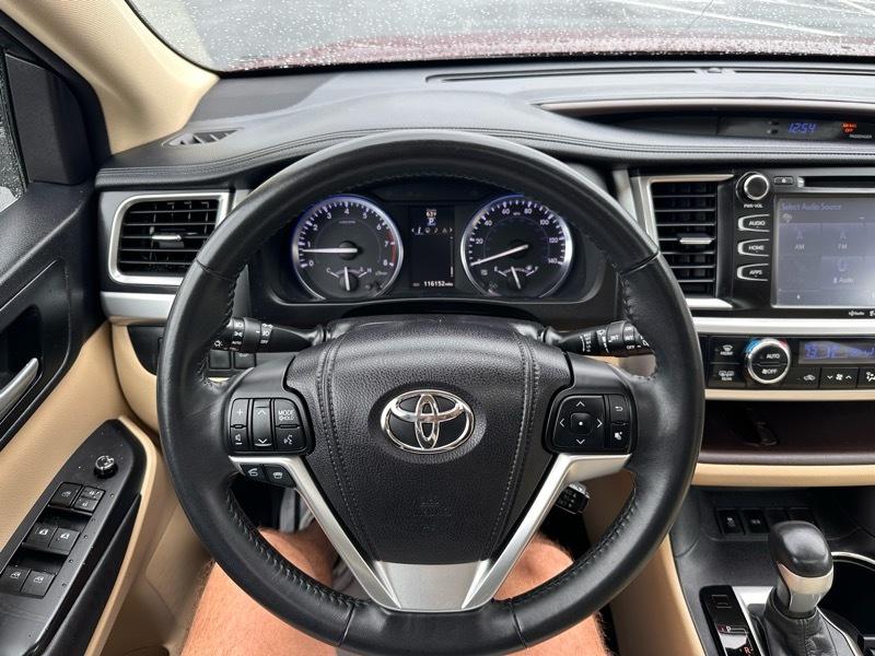 Toyota Highlander XLE FWD V6 2015