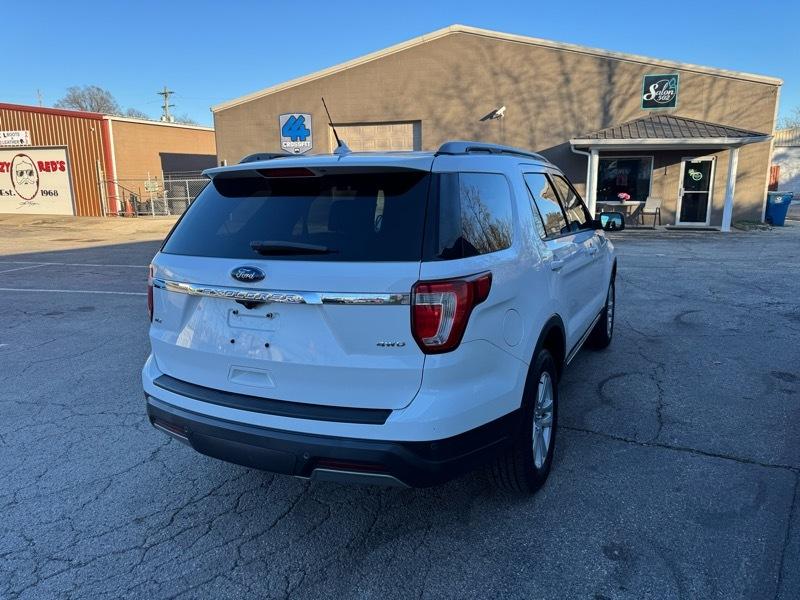 Ford Explorer XLT 4WD 2019