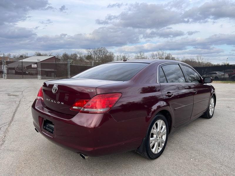 Toyota Avalon XLS 2010