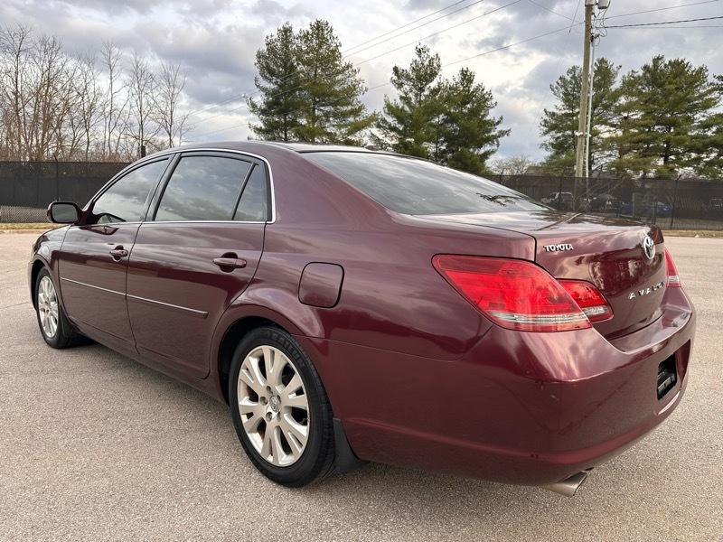 Toyota Avalon XLS 2010