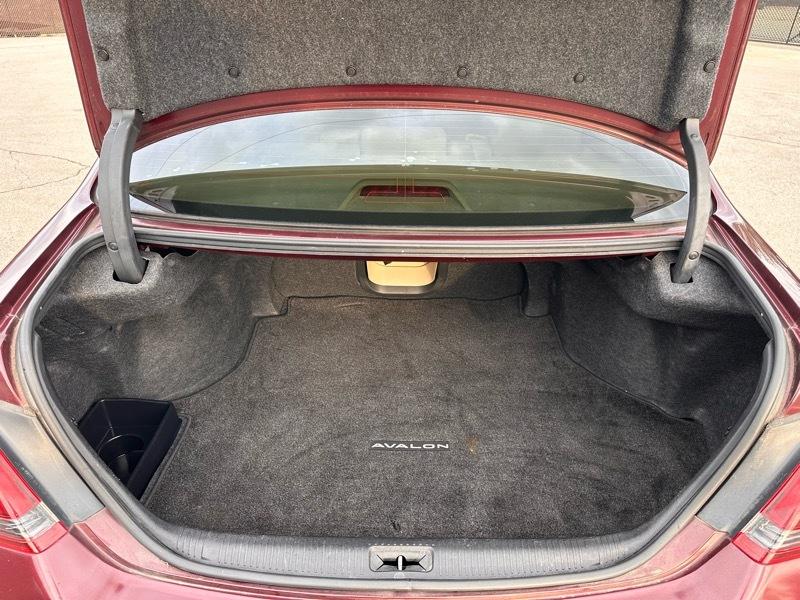 Toyota Avalon XLS 2010