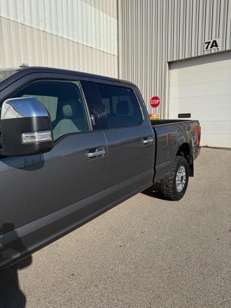 Ford F-250 SD XLT Crew Cab Long Bed 4WD 2022