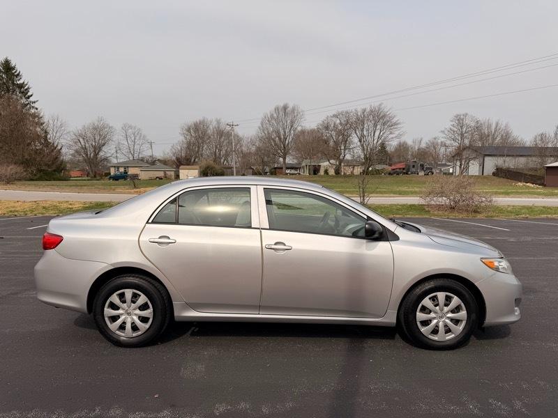 Toyota Corolla Base 2010