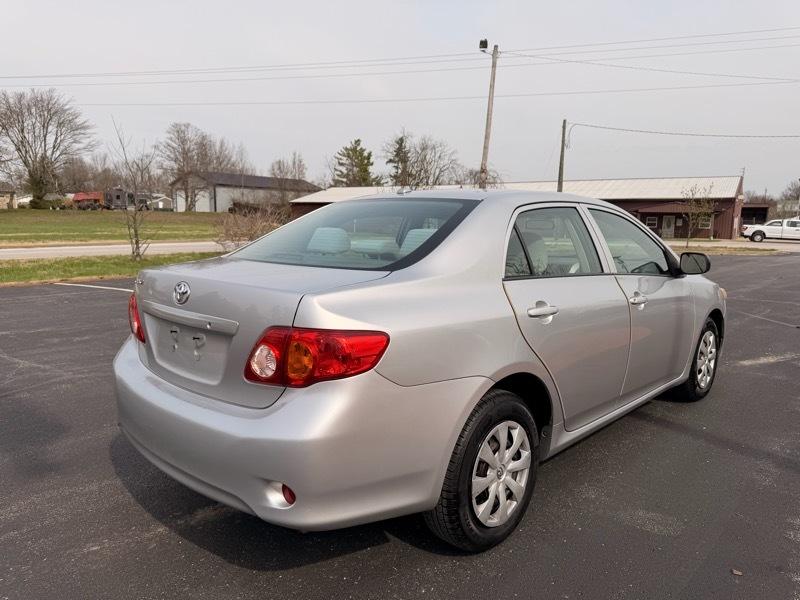 Toyota Corolla Base 2010