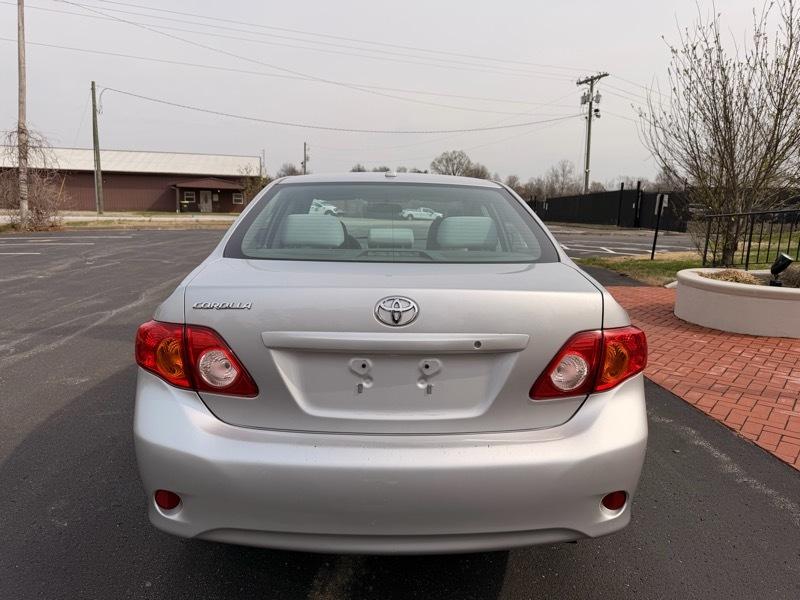 Toyota Corolla Base 2010