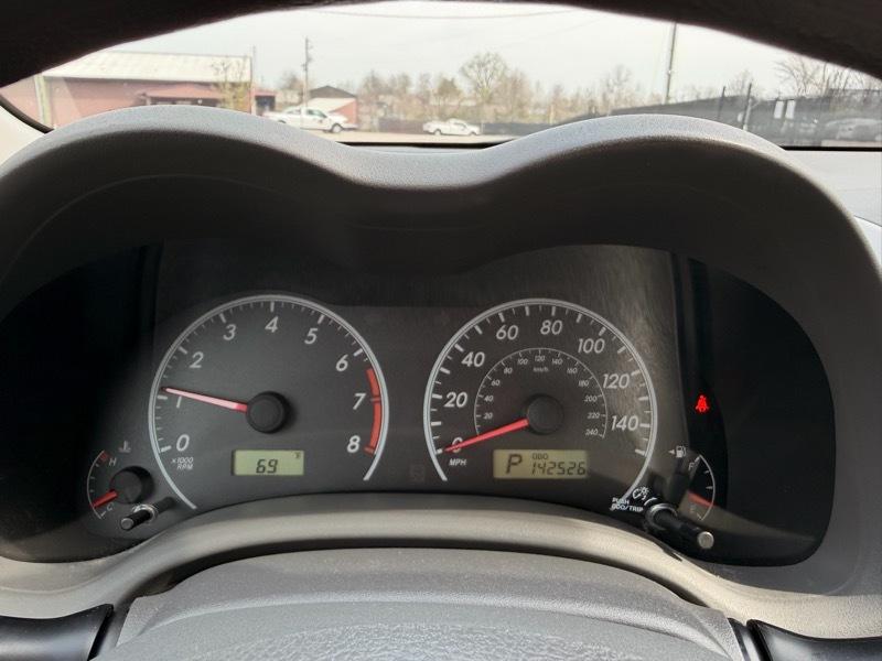 Toyota Corolla Base 2010