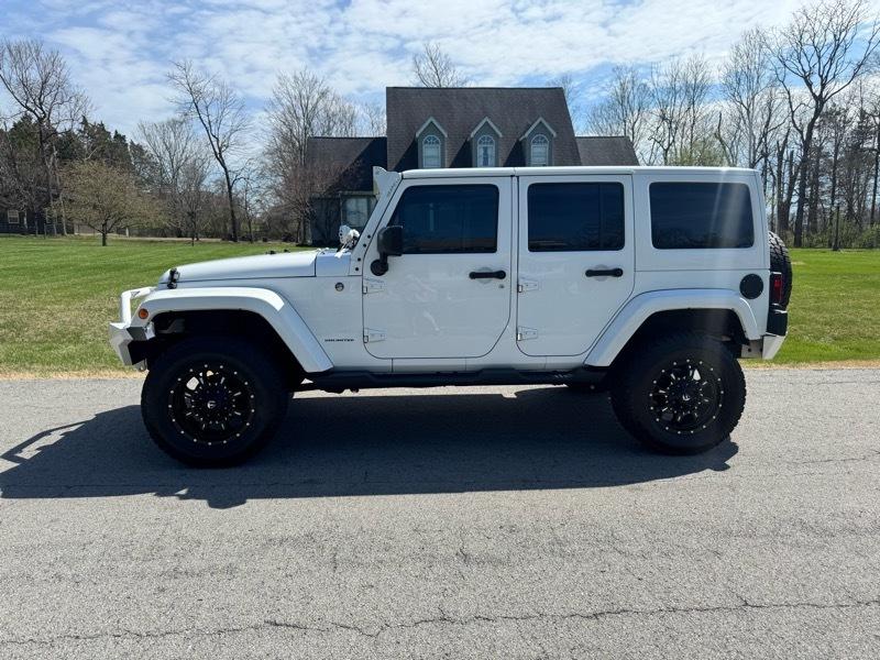 Jeep Wrangler Unlimited Sahara 4WD 2015