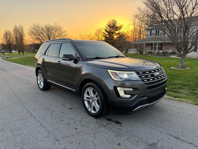 Ford Explorer XLT FWD 2017