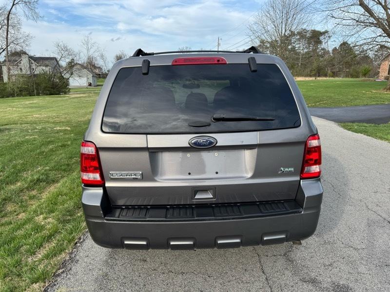 Ford Escape XLT FWD 2012