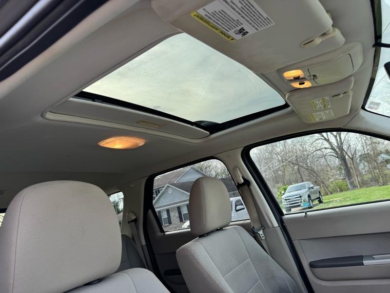 Ford Escape XLT FWD 2012