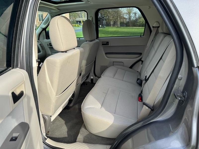 Ford Escape XLT FWD 2012