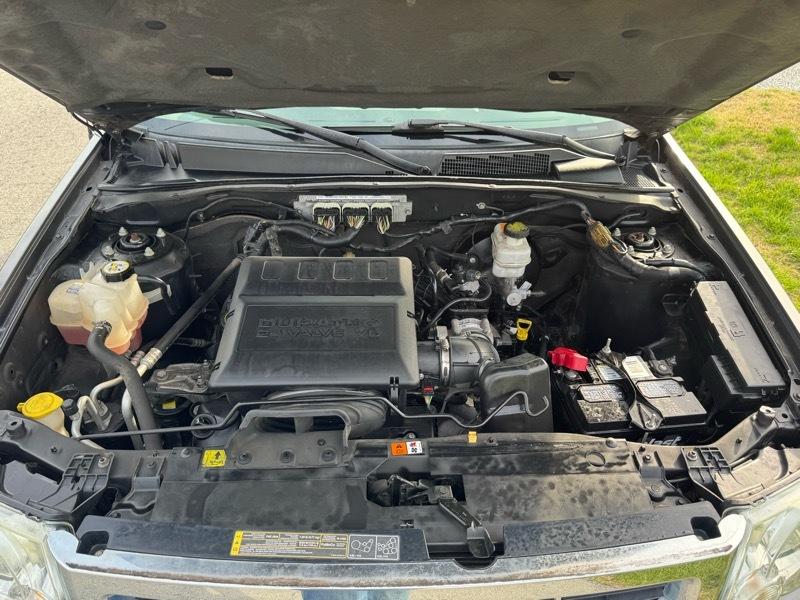 Ford Escape XLT FWD 2012