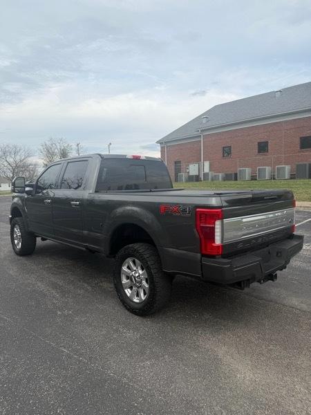 Ford F-250 SD Platinum Crew Cab 4WD 2019