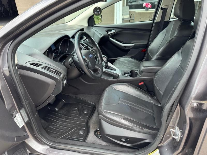 Ford Focus SE Hatch 2014