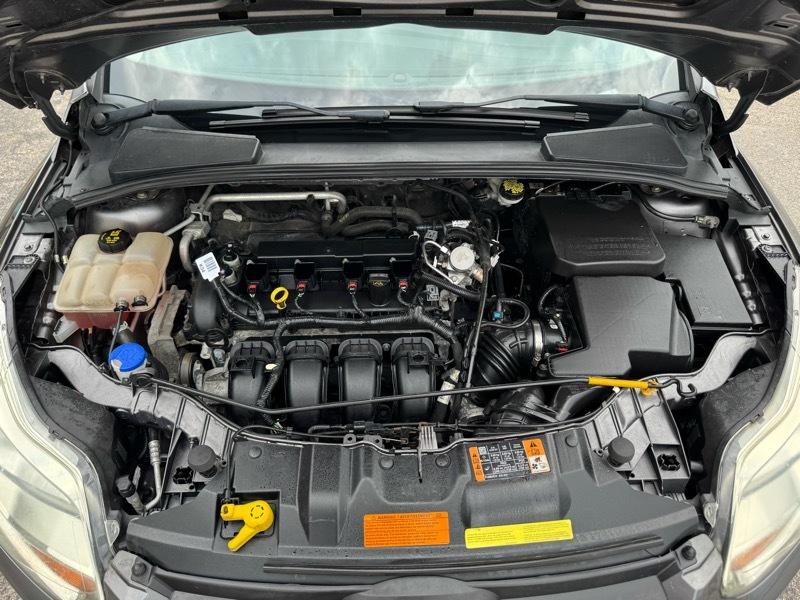 Ford Focus SE Hatch 2014