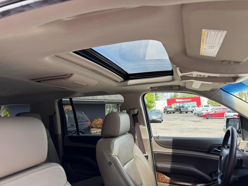 Chevrolet Suburban Premier 4WD 2017