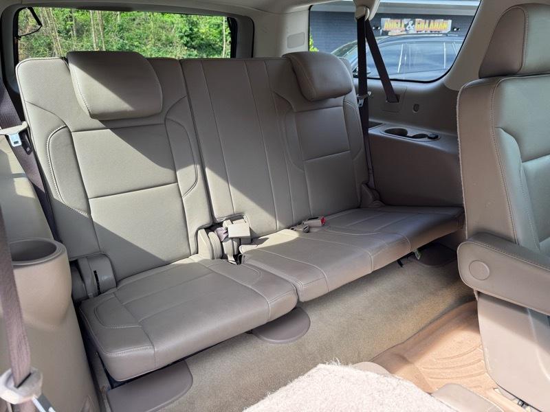 Chevrolet Suburban Premier 4WD 2017