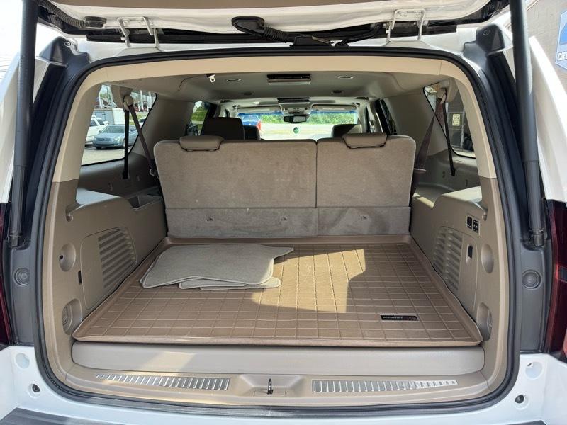 Chevrolet Suburban Premier 4WD 2017