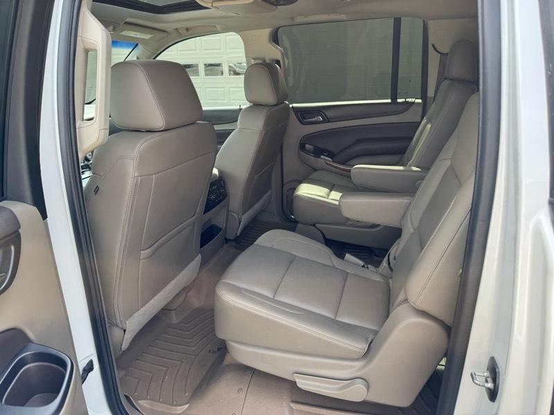 Chevrolet Suburban Premier 4WD 2017