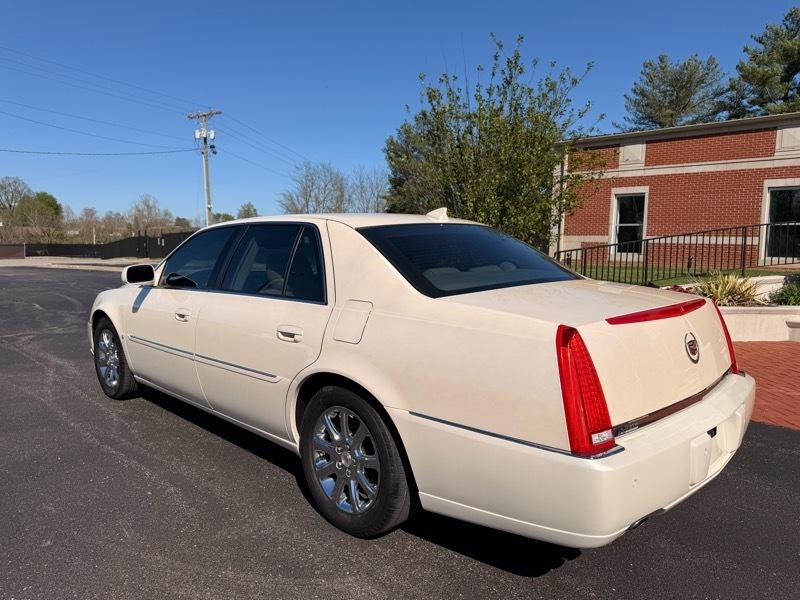 Cadillac DTS Luxury I 2009