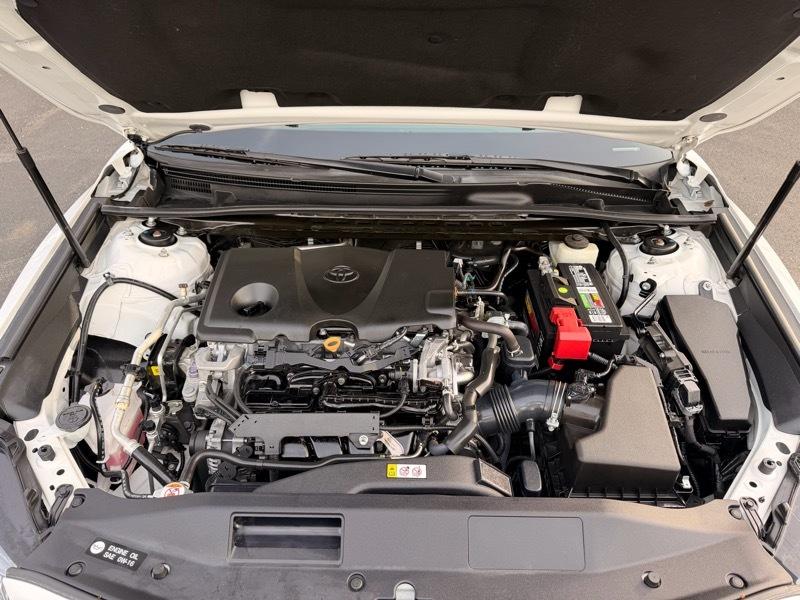 Toyota Camry SE 2020