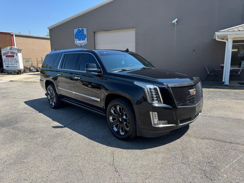 Cadillac Escalade ESV Platinum 4WD 2019