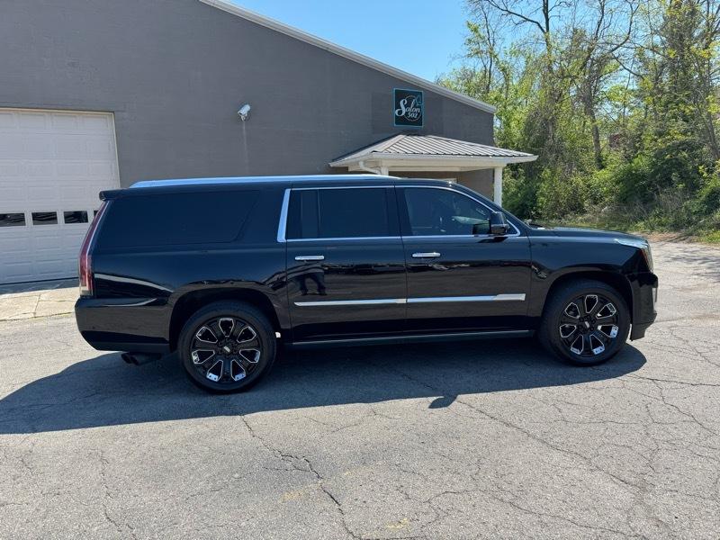 Cadillac Escalade ESV Platinum 4WD 2019