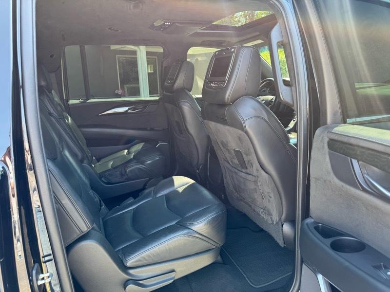 Cadillac Escalade ESV Platinum 4WD 2019