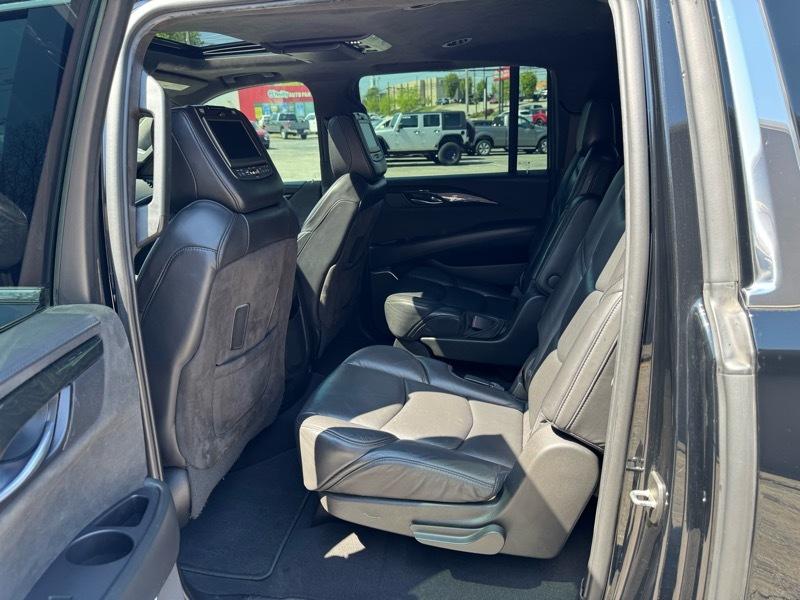 Cadillac Escalade ESV Platinum 4WD 2019