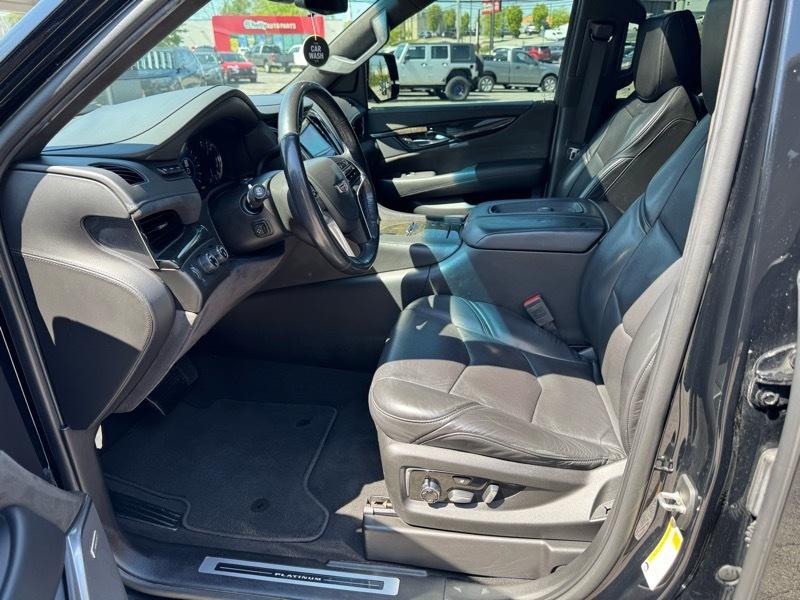 Cadillac Escalade ESV Platinum 4WD 2019