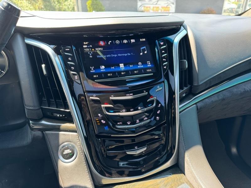 Cadillac Escalade ESV Platinum 4WD 2019