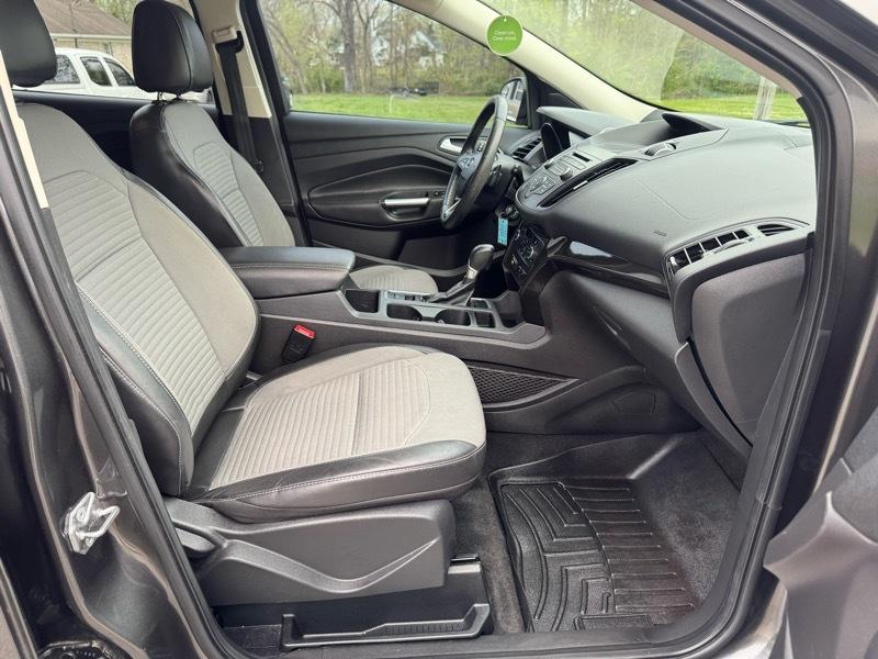 Ford Escape SE FWD 2017